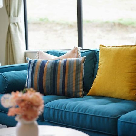 Charming 4Bds House With 3 Bathrooms Brand New ハミルトン エクステリア 写真